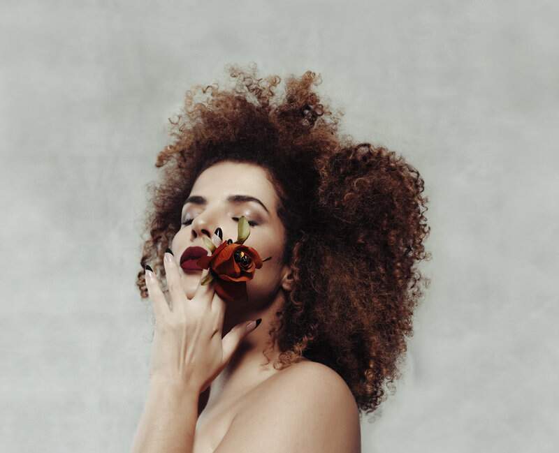 Vanessa da Mata homenageia Clara Nunes em live