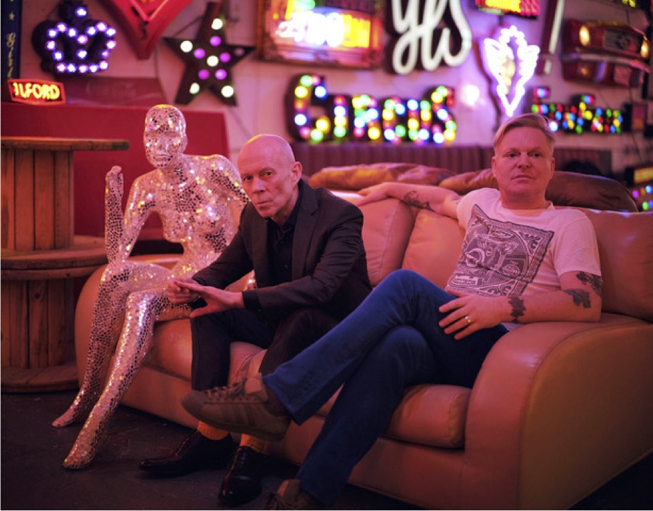 Erasure lança remix de “Shot A Satellite” produzido pelo Initial Talk
