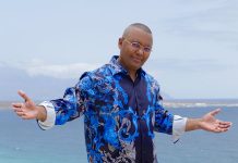 Dudu Nobre comanda roda de samba no Boa Praça Leblon Dudu