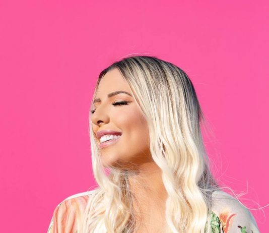 Ana Clara lança EP e música inédita “Fã Declarada”
