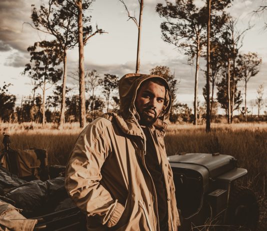 Menestrel e Rashid lançam novo single 