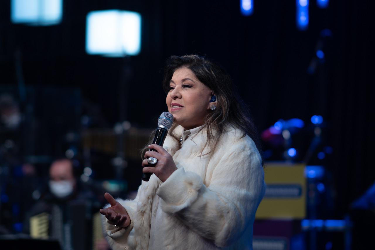 Daniel Del Sarto participa de live de Roberta Miranda