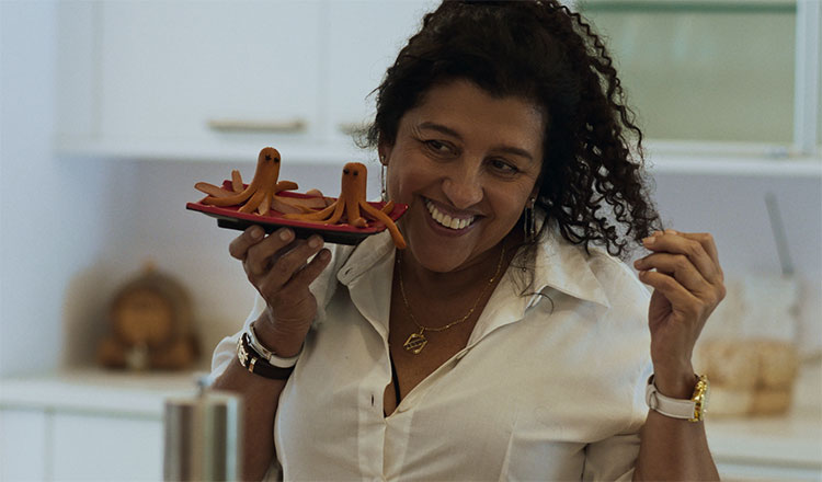 Sandra Kogut fala da importância da elipses em Três Verões