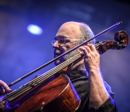Jaques Morelenbaum
