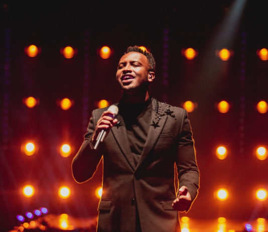 Infinito - Thiaguinho