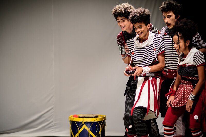 "Benjamim, te sigo Daqui"