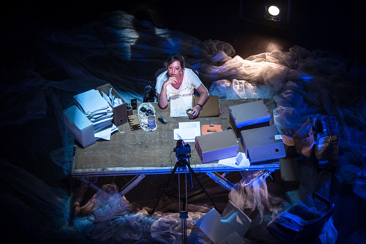 "Do outro lado do mar"