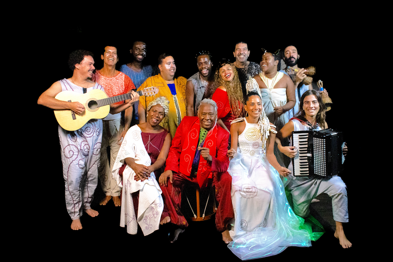 "Viva o Povo Brasileiro"