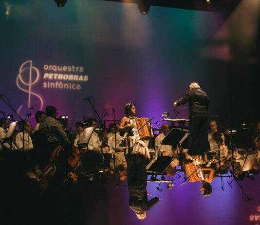 Orquestra Petrobras Sinfônica apresenta concerto em comemoração aos 70 anos da Petrobras na Quinta da Boa Vista.