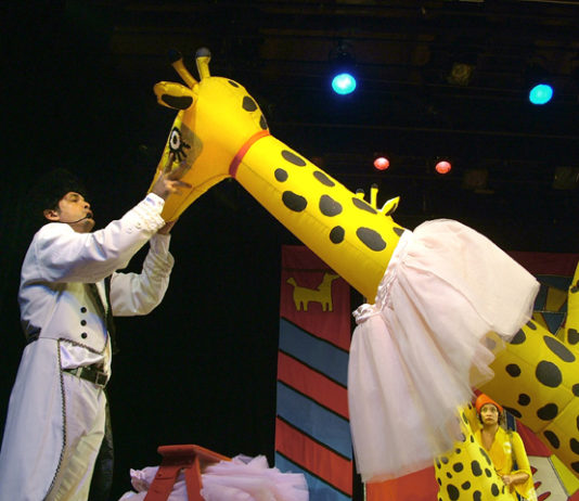 Cia teatral Pia Fraus
