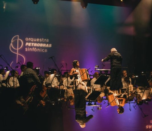 Orquestra Petrobras Sinfônica apresenta concerto em comemoração aos 70 anos da Petrobras na Quinta da Boa Vista.