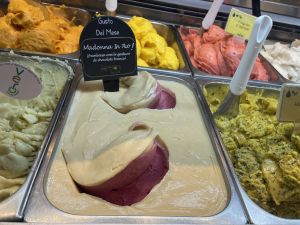 Momo Gelato