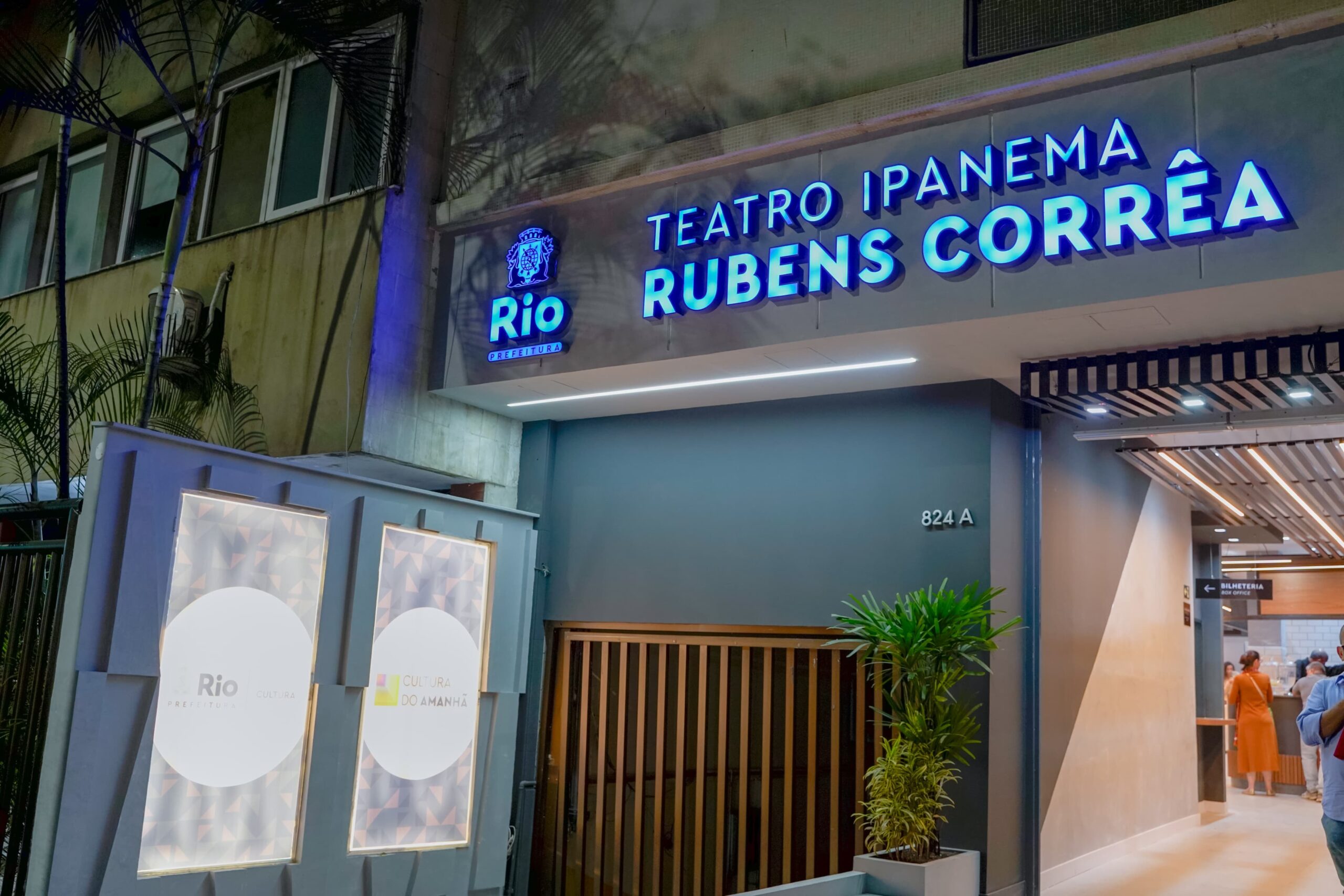 Teatro Ipanema reabre modernizado