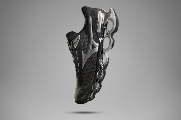 Mizuno Wave Prophecy 15