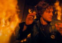 Terror em Silent Hill: Regresso para o Inferno investe pesado na atmosfera bizarra e assustadora